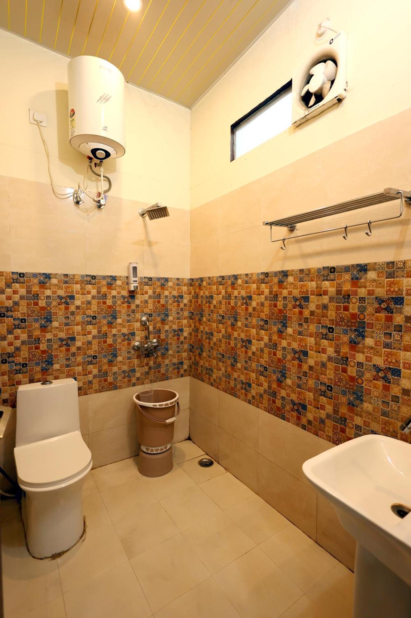 Bhagirathi By Restay Hotels Rishīkesh Zewnętrze zdjęcie