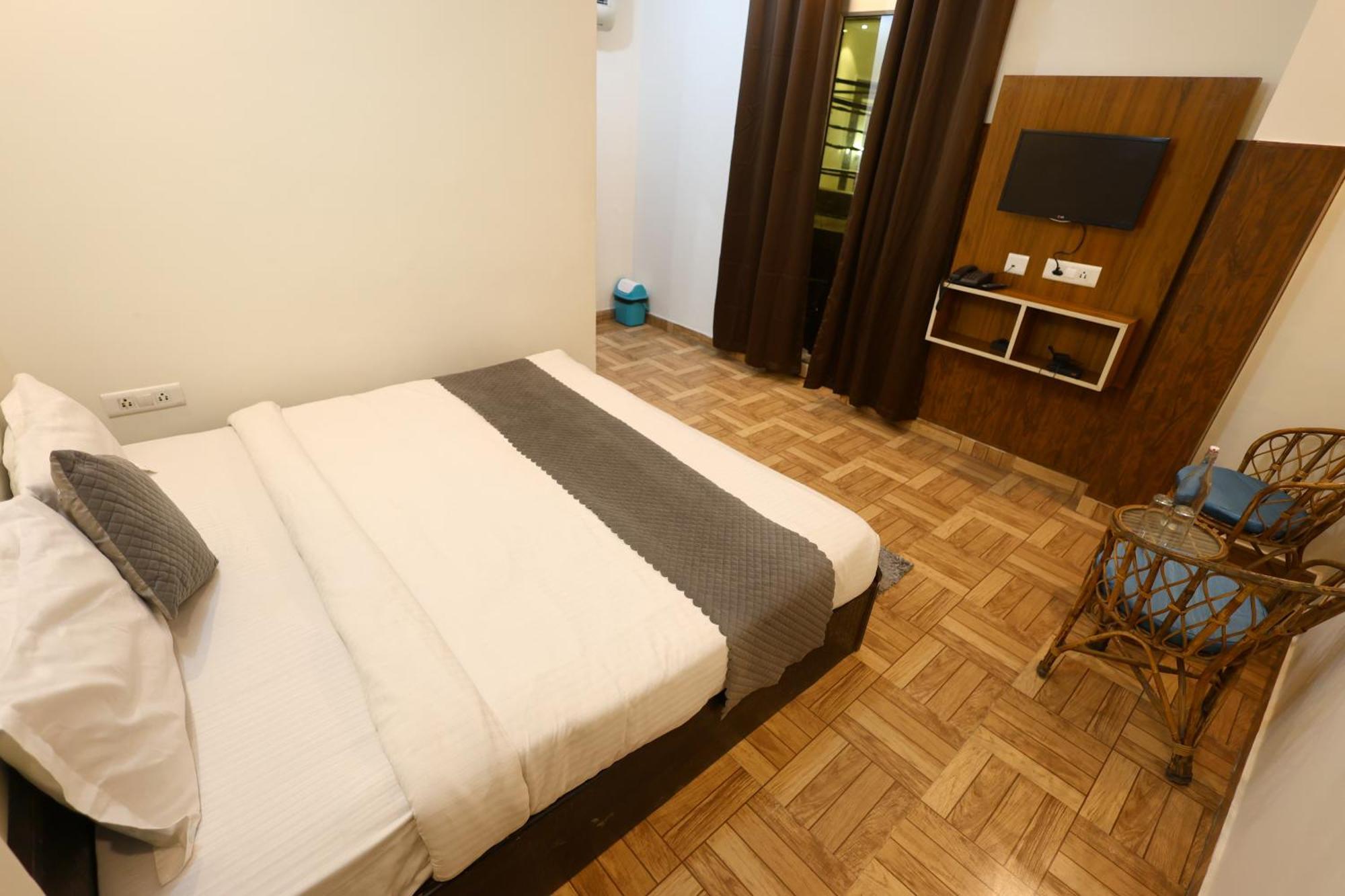 Bhagirathi By Restay Hotels Rishīkesh Zewnętrze zdjęcie
