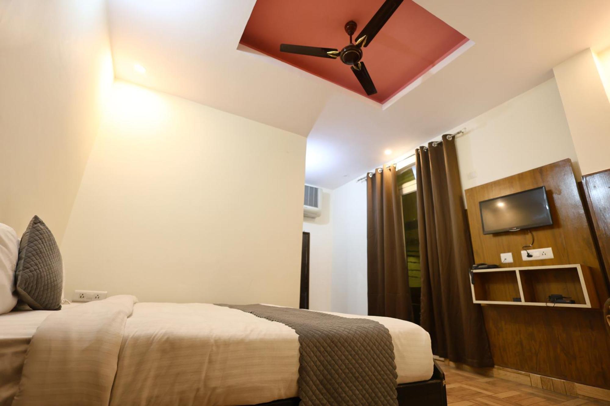 Bhagirathi By Restay Hotels Rishīkesh Zewnętrze zdjęcie