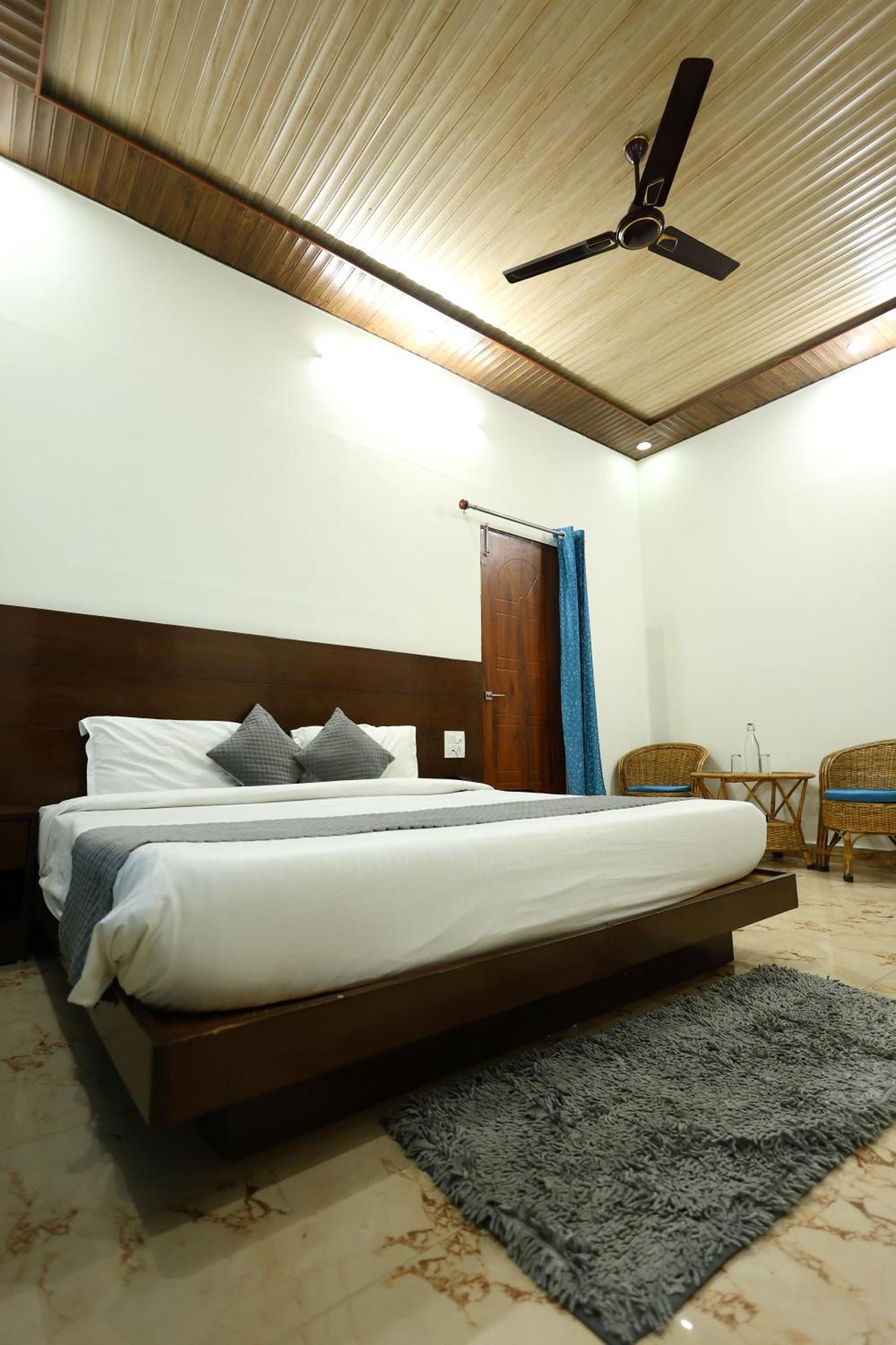 Bhagirathi By Restay Hotels Rishīkesh Zewnętrze zdjęcie